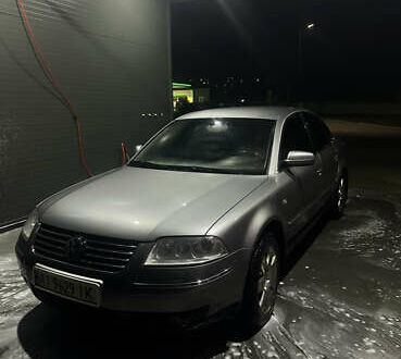 Серый Фольксваген Пассат, объемом двигателя 2.32 л и пробегом 388 тыс. км за 4650 $, фото 1 на Automoto.ua