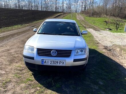 Фольксваген Пассат 2003 у Жашкове на Automoto.ua Сірий Фольксваген Пассат, об'ємом двигуна 1.6 л та пробігом 189 тис. км за 5000 $, фото 1 на Automoto.ua