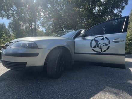 Сірий Фольксваген Пассат, об'ємом двигуна 1.8 л та пробігом 350 тис. км за 3100 $, фото 1 на Automoto.ua