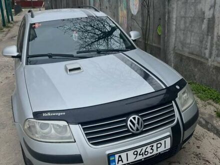 Фольксваген Пассат 2004 у Ирпене на Automoto.ua Сірий Фольксваген Пассат, об'ємом двигуна 1.9 л та пробігом 331 тис. км за 3800 $, фото 1 на Automoto.ua