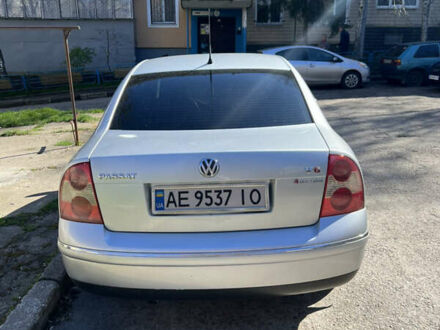 Фольксваген Пассат 2004 в Никополе на Automoto.ua Серый Фольксваген Пассат, объемом двигателя 2.77 л и пробегом 420 тыс. км за 5500 $, фото 1 на Automoto.ua