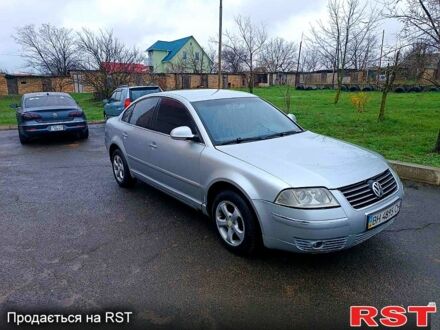 Серый Фольксваген Пассат, объемом двигателя 2 л и пробегом 228 тыс. км за 4500 $, фото 1 на Automoto.ua