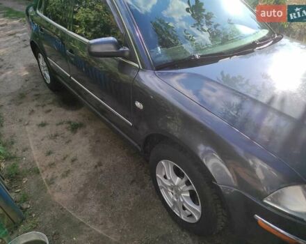 Сірий Фольксваген Пассат, об'ємом двигуна 1.8 л та пробігом 300 тис. км за 4200 $, фото 1 на Automoto.ua