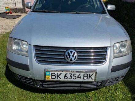 Фольксваген Пассат 2004 у Иванкове на Automoto.ua Сірий Фольксваген Пассат, об'ємом двигуна 1.9 л та пробігом 367 тис. км за 4250 $, фото 1 на Automoto.ua