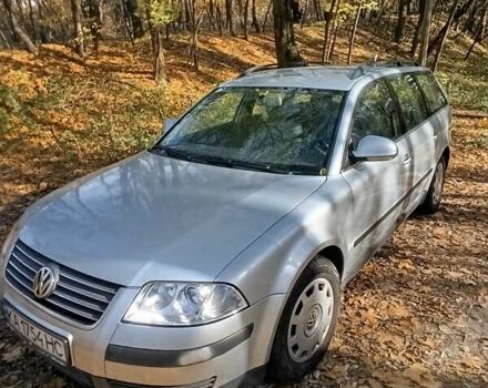 Фольксваген Пассат 2004 в Киеве на Automoto.ua Серый Фольксваген Пассат, объемом двигателя 2 л и пробегом 193 тыс. км за 6000 $, фото 1 на Automoto.ua
