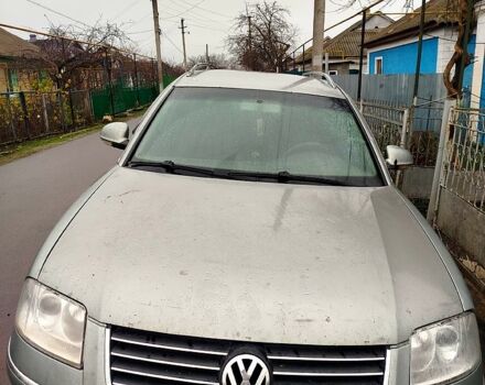 Серый Фольксваген Пассат, объемом двигателя 2.5 л и пробегом 370 тыс. км за 3850 $, фото 1 на Automoto.ua