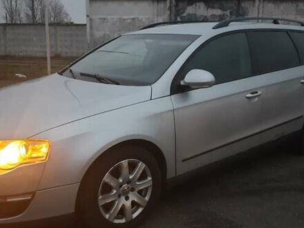 Серый Фольксваген Пассат, объемом двигателя 1.97 л и пробегом 295 тыс. км за 4450 $, фото 1 на Automoto.ua