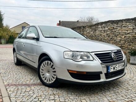 Серый Фольксваген Пассат, объемом двигателя 2 л и пробегом 299 тыс. км за 2200 $, фото 1 на Automoto.ua