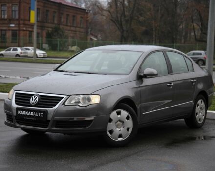 Сірий Фольксваген Пассат, об'ємом двигуна 2 л та пробігом 307 тис. км за 5800 $, фото 1 на Automoto.ua