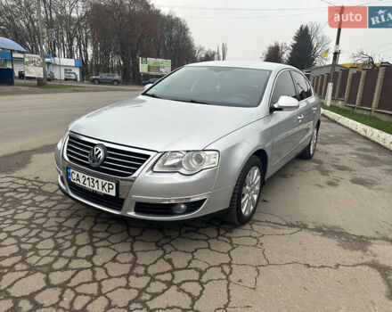 Сірий Фольксваген Пассат, об'ємом двигуна 1.6 л та пробігом 209 тис. км за 6299 $, фото 1 на Automoto.ua