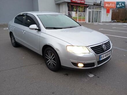 Фольксваген Пассат 2005 в Вышгороде на Automoto.ua Серый Фольксваген Пассат, объемом двигателя 1.6 л и пробегом 396 тыс. км за 3900 $, фото 1 на Automoto.ua