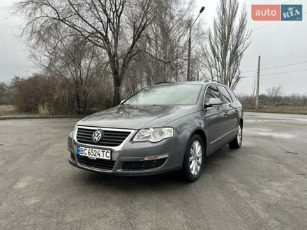 Сірий Фольксваген Пассат, об'ємом двигуна 2 л та пробігом 297 тис. км за 5450 $, фото 1 на Automoto.ua