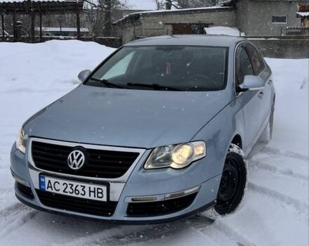Серый Фольксваген Пассат, объемом двигателя 2 л и пробегом 317 тыс. км за 5100 $, фото 1 на Automoto.ua