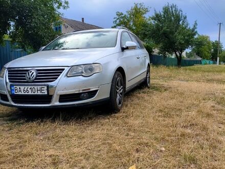 Фольксваген Пассат 2005 в Херсоне на Automoto.ua Серый Фольксваген Пассат, объемом двигателя 2 л и пробегом 485 тыс. км за 5800 $, фото 1 на Automoto.ua