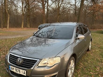 Серый Фольксваген Пассат, объемом двигателя 1.6 л и пробегом 142 тыс. км за 6800 $, фото 1 на Automoto.ua