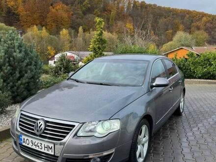 Серый Фольксваген Пассат, объемом двигателя 1.97 л и пробегом 318 тыс. км за 5300 $, фото 1 на Automoto.ua