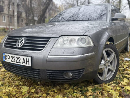 Серый Фольксваген Пассат, объемом двигателя 1.78 л и пробегом 230 тыс. км за 5000 $, фото 1 на Automoto.ua