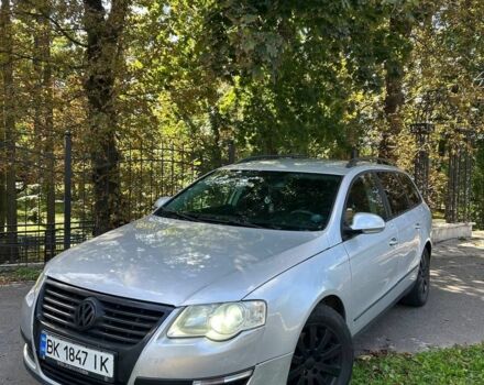 Сірий Фольксваген Пассат, об'ємом двигуна 2 л та пробігом 300 тис. км за 5500 $, фото 1 на Automoto.ua