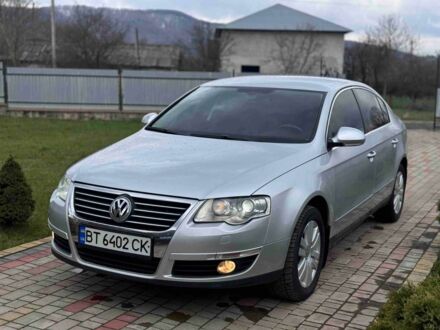Фольксваген Пассат 2005 в Косове на Automoto.ua Серый Фольксваген Пассат, объемом двигателя 2 л и пробегом 225 тыс. км за 4850 $, фото 1 на Automoto.ua