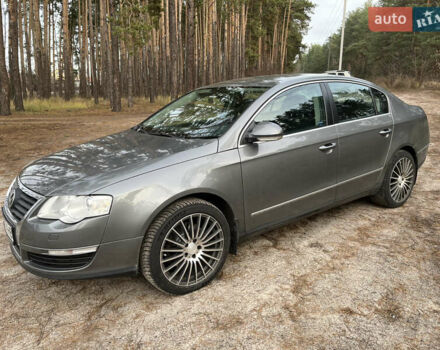 Серый Фольксваген Пассат, объемом двигателя 1.98 л и пробегом 285 тыс. км за 7000 $, фото 1 на Automoto.ua