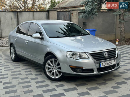 Фольксваген Пассат 2005 в Мукачеве на Automoto.ua Серый Фольксваген Пассат, объемом двигателя 2 л и пробегом 251 тыс. км за 4999 $, фото 1 на Automoto.ua