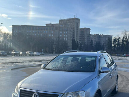 Серый Фольксваген Пассат, объемом двигателя 1.97 л и пробегом 215 тыс. км за 5900 $, фото 1 на Automoto.ua