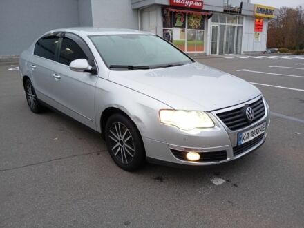 Фольксваген Пассат 2005 в Вышгороде на Automoto.ua Серый Фольксваген Пассат, объемом двигателя 1.6 л и пробегом 396 тыс. км за 3900 $, фото 1 на Automoto.ua