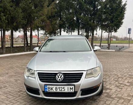 Серый Фольксваген Пассат, объемом двигателя 1.9 л и пробегом 331 тыс. км за 4300 $, фото 1 на Automoto.ua