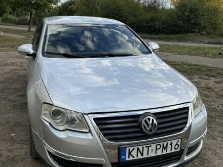 Серый Фольксваген Пассат, объемом двигателя 1.9 л и пробегом 259 тыс. км за 2386 $, фото 1 на Automoto.ua