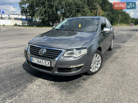 Фольксваген Пассат 2005 в Белой Церкве на Automoto.ua Серый Фольксваген Пассат, объемом двигателя 1.6 л и пробегом 216 тыс. км за 6700 $, фото 1 на Automoto.ua