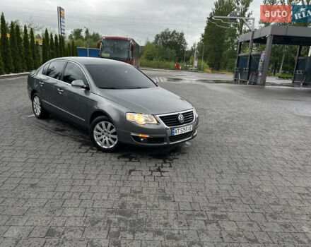 Серый Фольксваген Пассат, объемом двигателя 1.6 л и пробегом 218 тыс. км за 5500 $, фото 1 на Automoto.ua