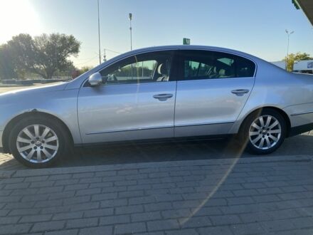 Сірий Фольксваген Пассат, об'ємом двигуна 1.6 л та пробігом 200 тис. км за 5300 $, фото 1 на Automoto.ua