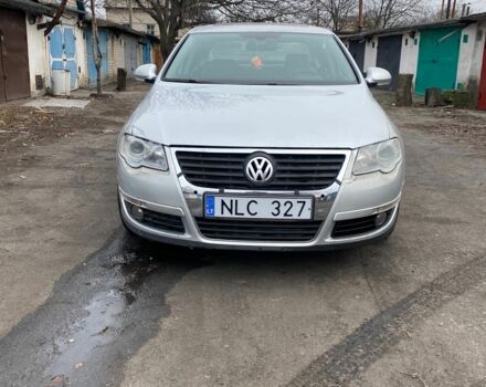 Серый Фольксваген Пассат, объемом двигателя 1.9 л и пробегом 356 тыс. км за 2350 $, фото 1 на Automoto.ua