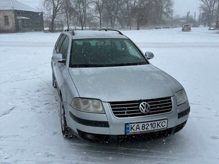 Серый Фольксваген Пассат, объемом двигателя 2 л и пробегом 350 тыс. км за 3300 $, фото 1 на Automoto.ua