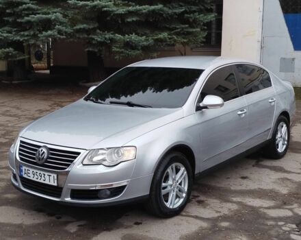 Серый Фольксваген Пассат, объемом двигателя 2 л и пробегом 350 тыс. км за 5800 $, фото 1 на Automoto.ua