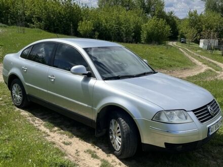 Фольксваген Пассат 2005 у Жашкове на Automoto.ua Сірий Фольксваген Пассат, об'ємом двигуна 2 л та пробігом 288 тис. км за 4150 $, фото 1 на Automoto.ua