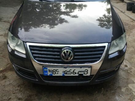 Серый Фольксваген Пассат, объемом двигателя 0 л и пробегом 300 тыс. км за 6300 $, фото 1 на Automoto.ua