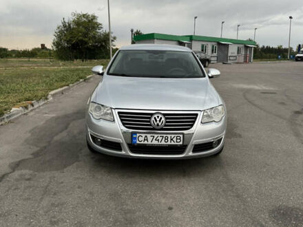 Фольксваген Пассат 2006 в Умани на Automoto.ua Серый Фольксваген Пассат, объемом двигателя 1.98 л и пробегом 244 тыс. км за 5200 $, фото 1 на Automoto.ua
