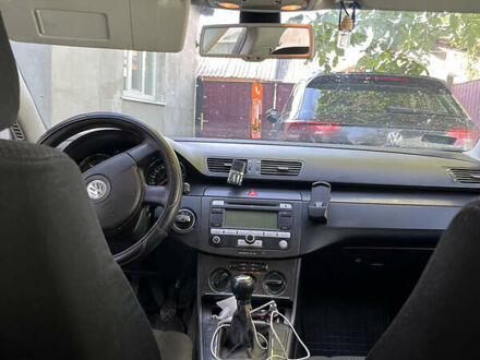 Серый Фольксваген Пассат, объемом двигателя 1.9 л и пробегом 323 тыс. км за 5200 $, фото 1 на Automoto.ua