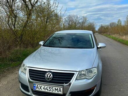 Фольксваген Пассат 2006 в Змиеве на Automoto.ua Серый Фольксваген Пассат, объемом двигателя 1.6 л и пробегом 210 тыс. км за 6200 $, фото 1 на Automoto.ua