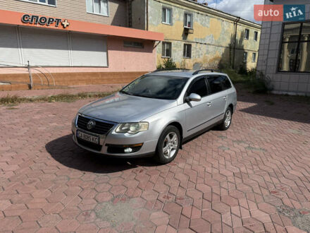 Серый Фольксваген Пассат, объемом двигателя 1.97 л и пробегом 300 тыс. км за 4650 $, фото 1 на Automoto.ua