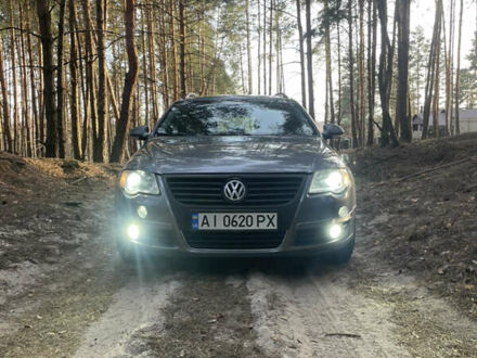Фольксваген Пассат 2006 в Василькове на Automoto.ua Серый Фольксваген Пассат, объемом двигателя 1.97 л и пробегом 264 тыс. км за 5700 $, фото 1 на Automoto.ua