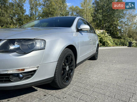 Фольксваген Пассат 2006 в Надворной на Automoto.ua Серый Фольксваген Пассат, объемом двигателя 1.97 л и пробегом 360 тыс. км за 6000 $, фото 1 на Automoto.ua