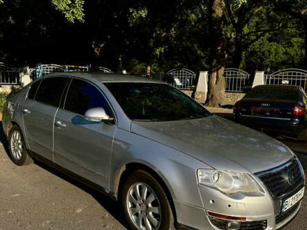 Фольксваген Пассат 2006 у Полтаві на Automoto.ua Сірий Фольксваген Пассат, об'ємом двигуна 1.98 л та пробігом 243 тис. км за 6300 $, фото 1 на Automoto.ua