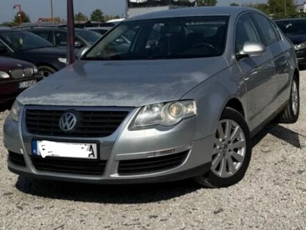 Фольксваген Пассат 2006 в Ужгороде на Automoto.ua Серый Фольксваген Пассат, объемом двигателя 2 л и пробегом 390 тыс. км за 2500 $, фото 1 на Automoto.ua