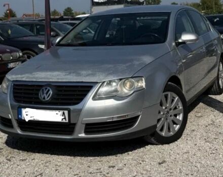 Серый Фольксваген Пассат, объемом двигателя 2 л и пробегом 390 тыс. км за 2500 $, фото 1 на Automoto.ua
