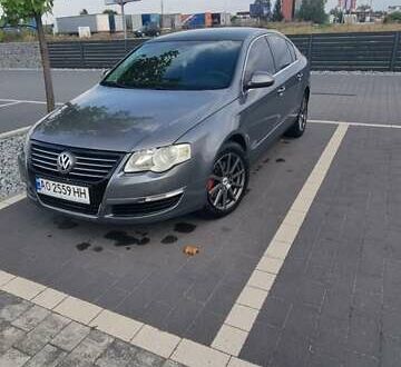 Серый Фольксваген Пассат, объемом двигателя 1.98 л и пробегом 330 тыс. км за 7000 $, фото 1 на Automoto.ua