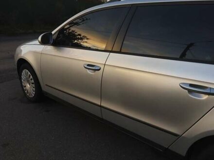 Сірий Фольксваген Пассат, об'ємом двигуна 1.6 л та пробігом 222 тис. км за 5000 $, фото 1 на Automoto.ua