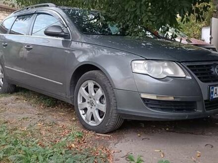 Фольксваген Пассат 2006 в Покров (Орджоникидзе) на Automoto.ua Серый Фольксваген Пассат, объемом двигателя 1.97 л и пробегом 325 тыс. км за 6700 $, фото 1 на Automoto.ua