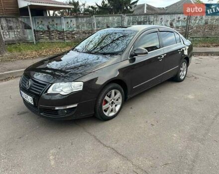 Фольксваген Пассат 2006 у Бердичеве на Automoto.ua Сірий Фольксваген Пассат, об'ємом двигуна 1.9 л та пробігом 330 тис. км за 5700 $, фото 1 на Automoto.ua